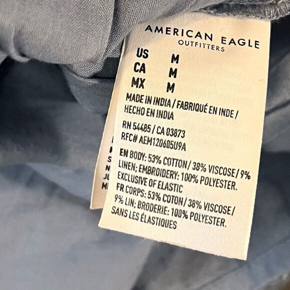 American Eagle Chambray Blue Crop Top Size Medium - Picture 5 of 7